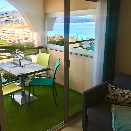 Myhome Riviera - Sea View Appartement